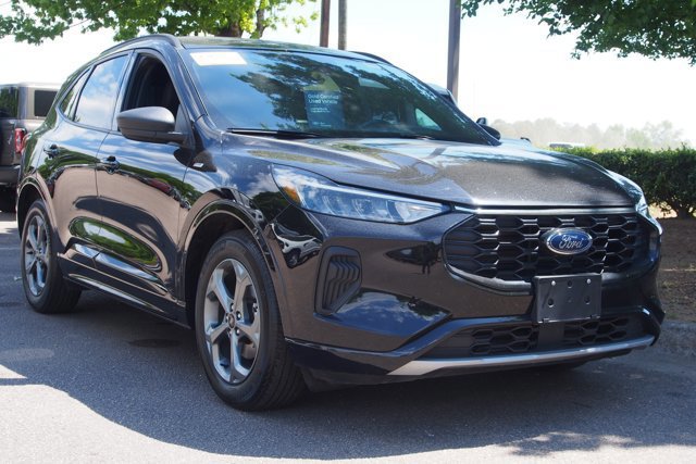 Certified 2023 Ford Escape ST-Line w/ Tech Pack #1 FWD image 7