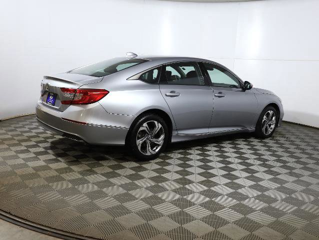 Used 2019 Honda Accord EX image 4