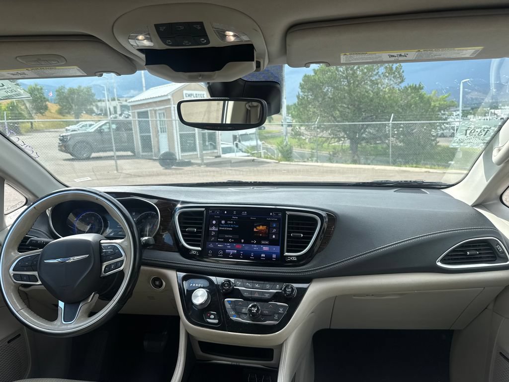 Used 2021 Chrysler Pacifica Limited w/ Premium & Safety Sphere Group AWD/4WD image 28