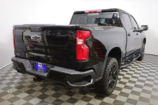Used 2025 Chevrolet Silverado 1500 LT Trail Boss w/ LT Trail Boss Premium Package AWD/4WD image 6