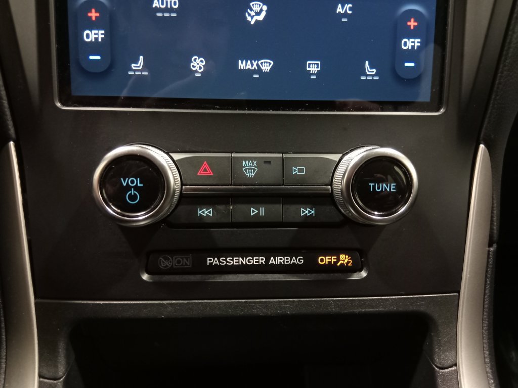 Certified 2024 Ford Edge SEL AWD/4WD image 21