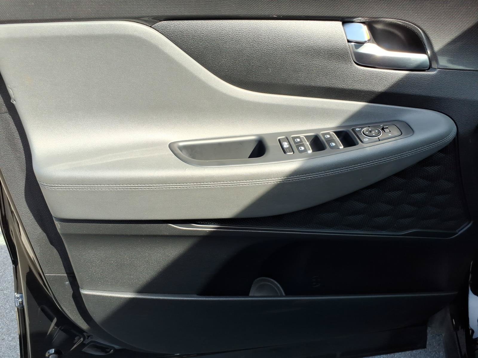 Used 2023 Hyundai Santa Fe SEL FWD image 12