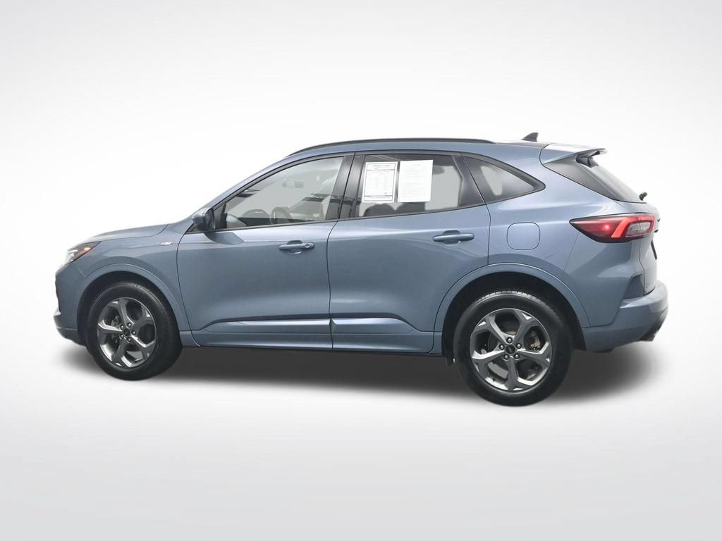 Certified 2023 Ford Escape ST-Line Select AWD/4WD image 10