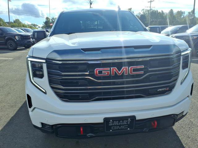 Used 2024 GMC Sierra 1500 AT4 w/ Technology Package AWD/4WD image 6