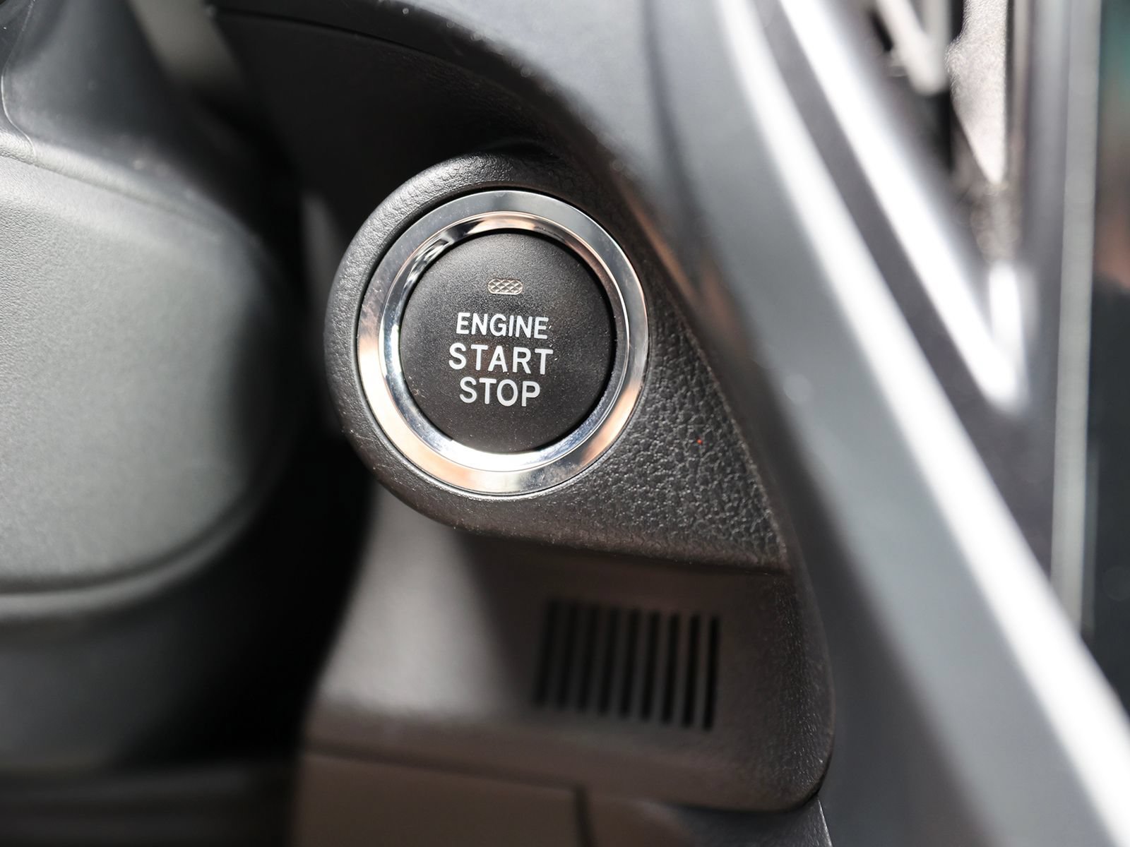 Used 2025 Subaru Forester Premium AWD/4WD image 33