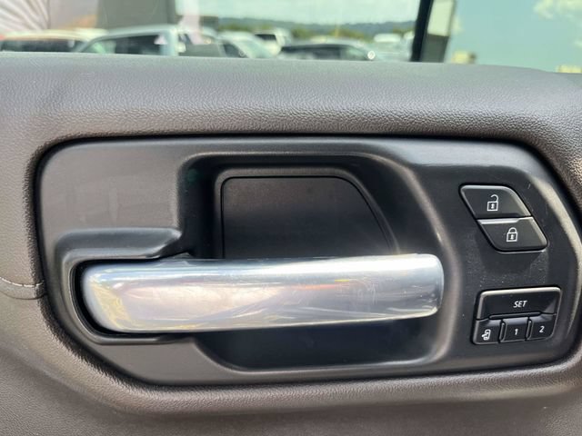 Used 2021 Chevrolet Silverado 1500 LTZ AWD/4WD image 19