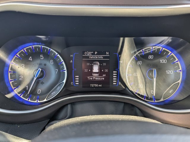 Used 2023 Chrysler Voyager LX FWD image 14