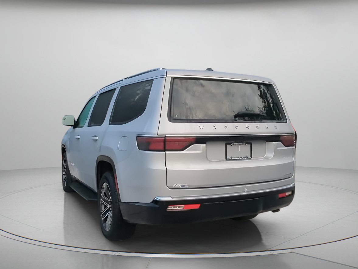 Used 2024 Jeep Wagoneer Series II w/ Flexible Seating Group RWD image 23