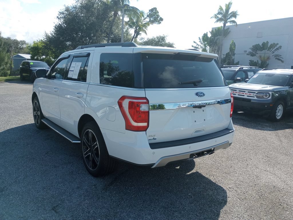 Certified 2018 Ford Expedition XLT w/ Equipment Group 202A RWD image 5