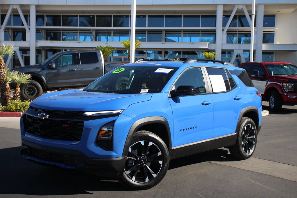 Used 2025 Chevrolet Equinox RS w/ Convenience Package III FWD image 1
