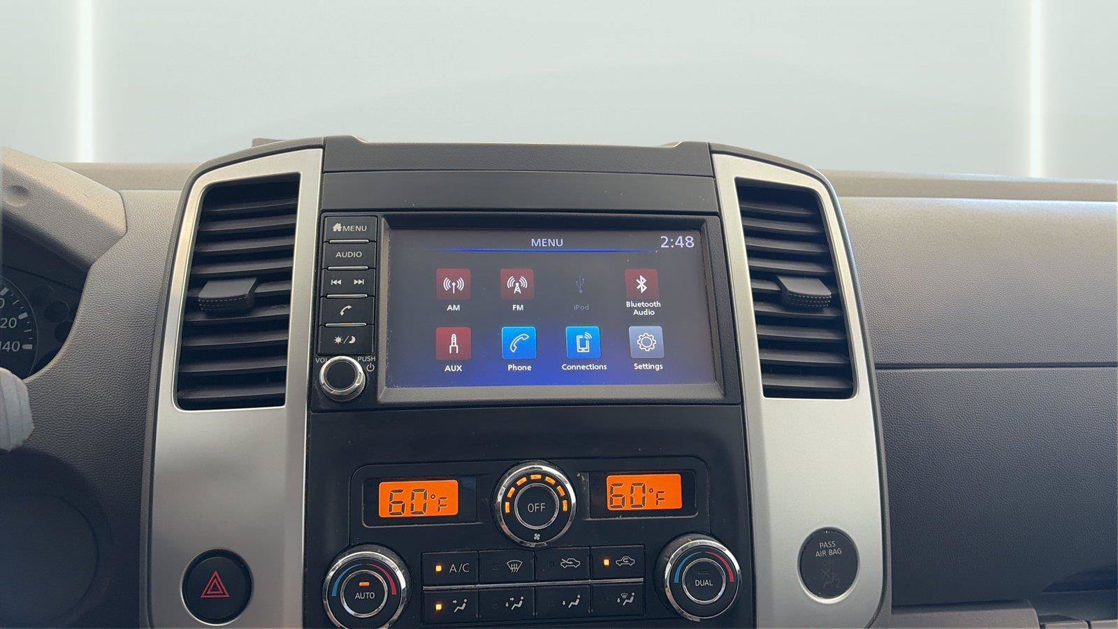 Used 2021 Nissan Frontier SV w/ Midnight Edition Floor Mats AWD/4WD image 18