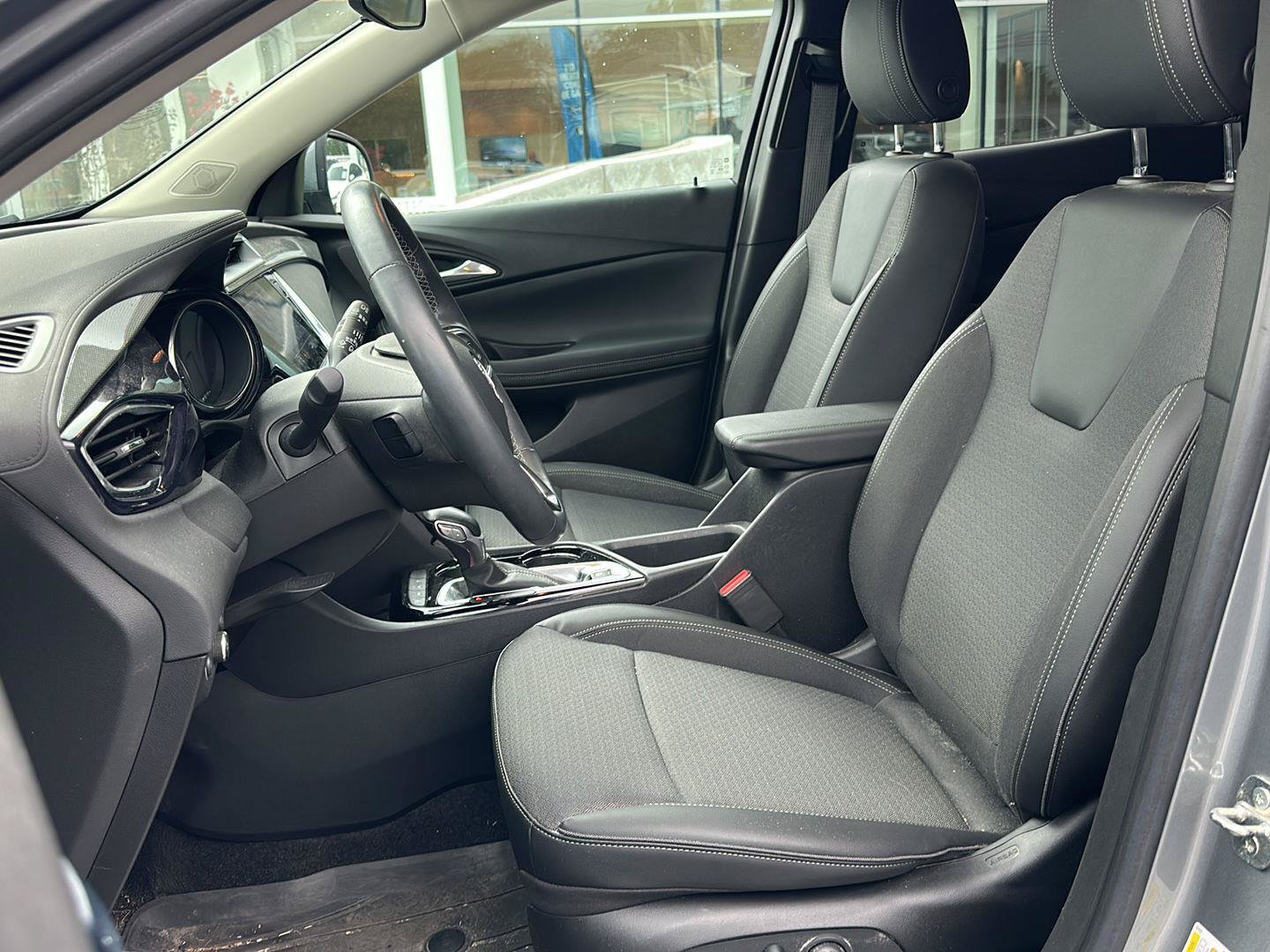 Used 2023 Buick Encore GX Select w/ Sport Touring Package AWD/4WD image 9