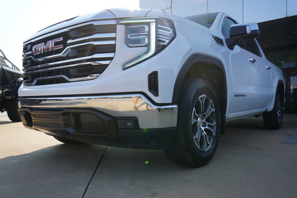 Used 2025 GMC Sierra 1500 SLT RWD image 4