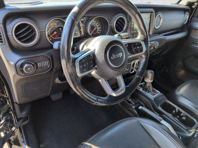Used 2018 Jeep Wrangler Unlimited Sahara AWD/4WD image 10