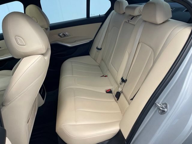 Used 2021 BMW 330i Sedan w/ Premium Package RWD image 18