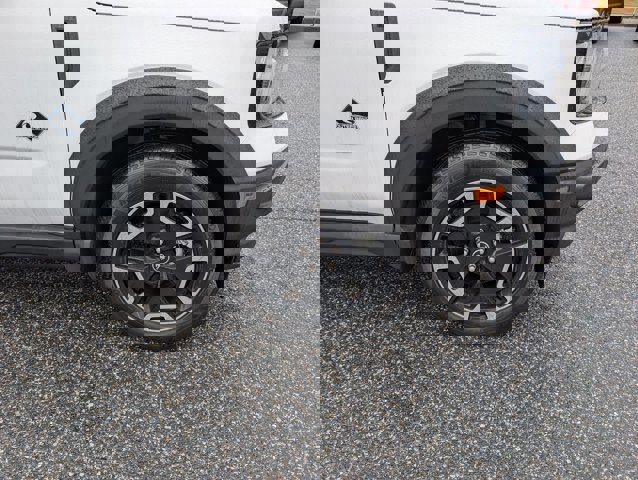 Certified 2021 Ford Bronco Sport Outer Banks w/ Outer Banks Package image 9