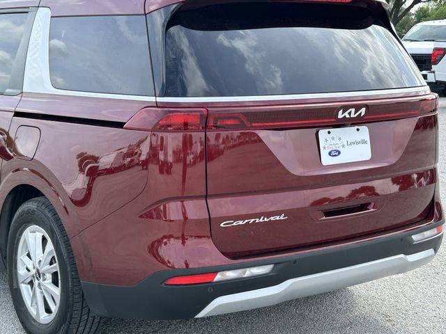 Used 2022 Kia Carnival LX image 6