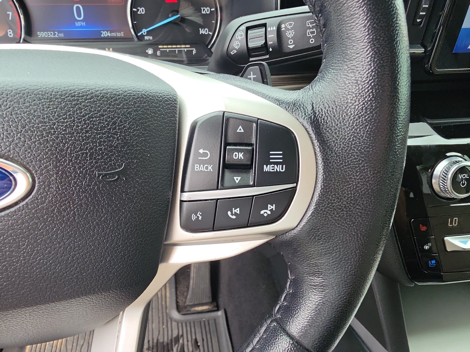 Certified 2021 Ford Explorer Limited w/ Hybrid Equipment Group 310A AWD/4WD image 26