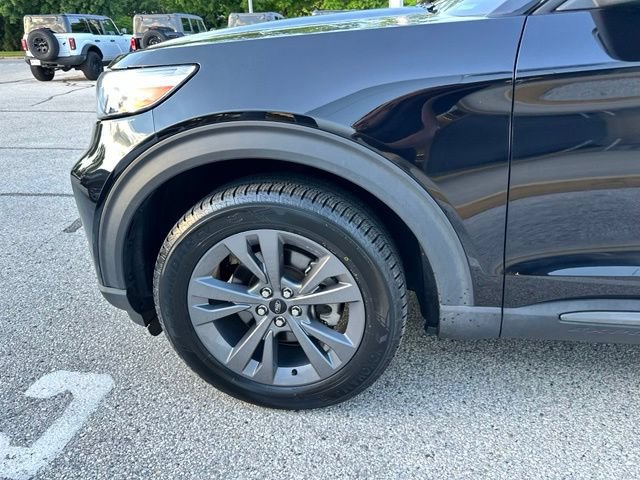 Certified 2023 Ford Explorer XLT w/ Equipment Group 202A AWD/4WD image 87