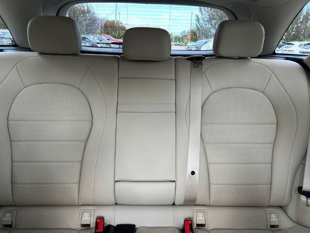 Used 2022 Mercedes-Benz GLC 300 image 36