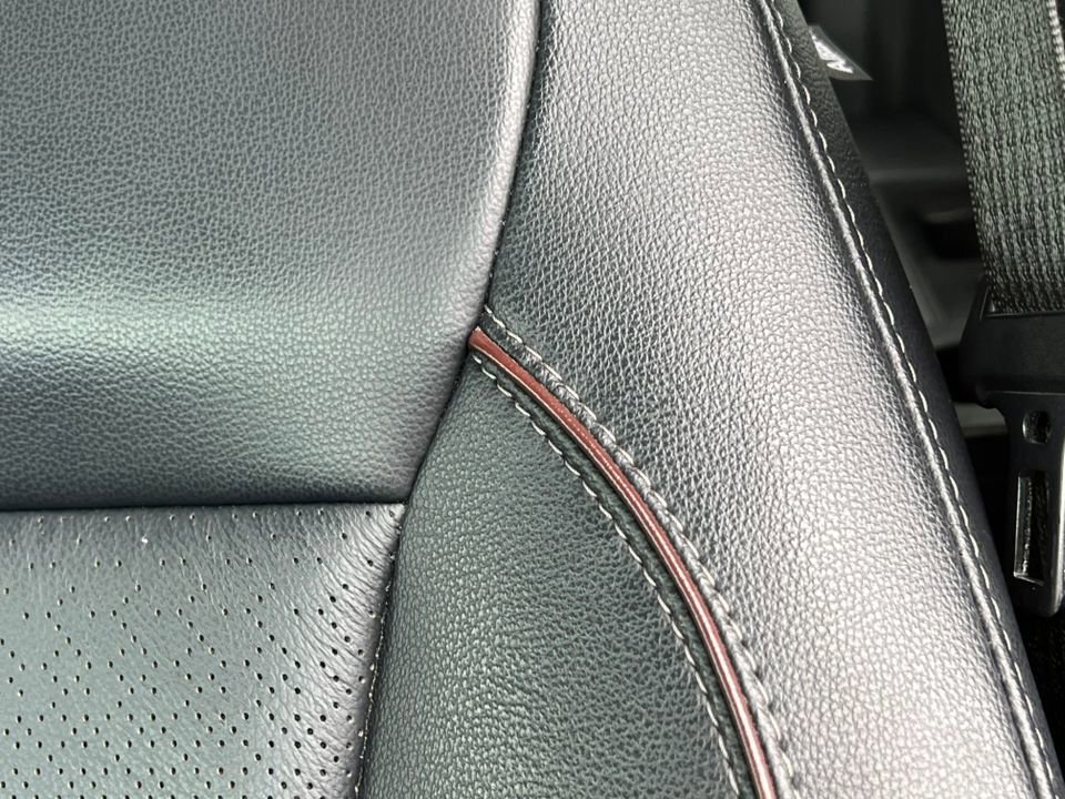 Certified 2023 Ford F150 Lariat w/ Equipment Group 502A High image 21