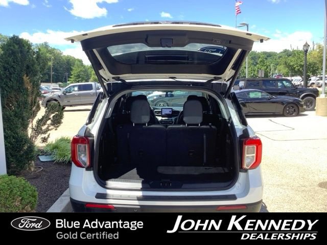 Certified 2023 Ford Explorer XLT w/ Equipment Group 202A AWD/4WD image 32