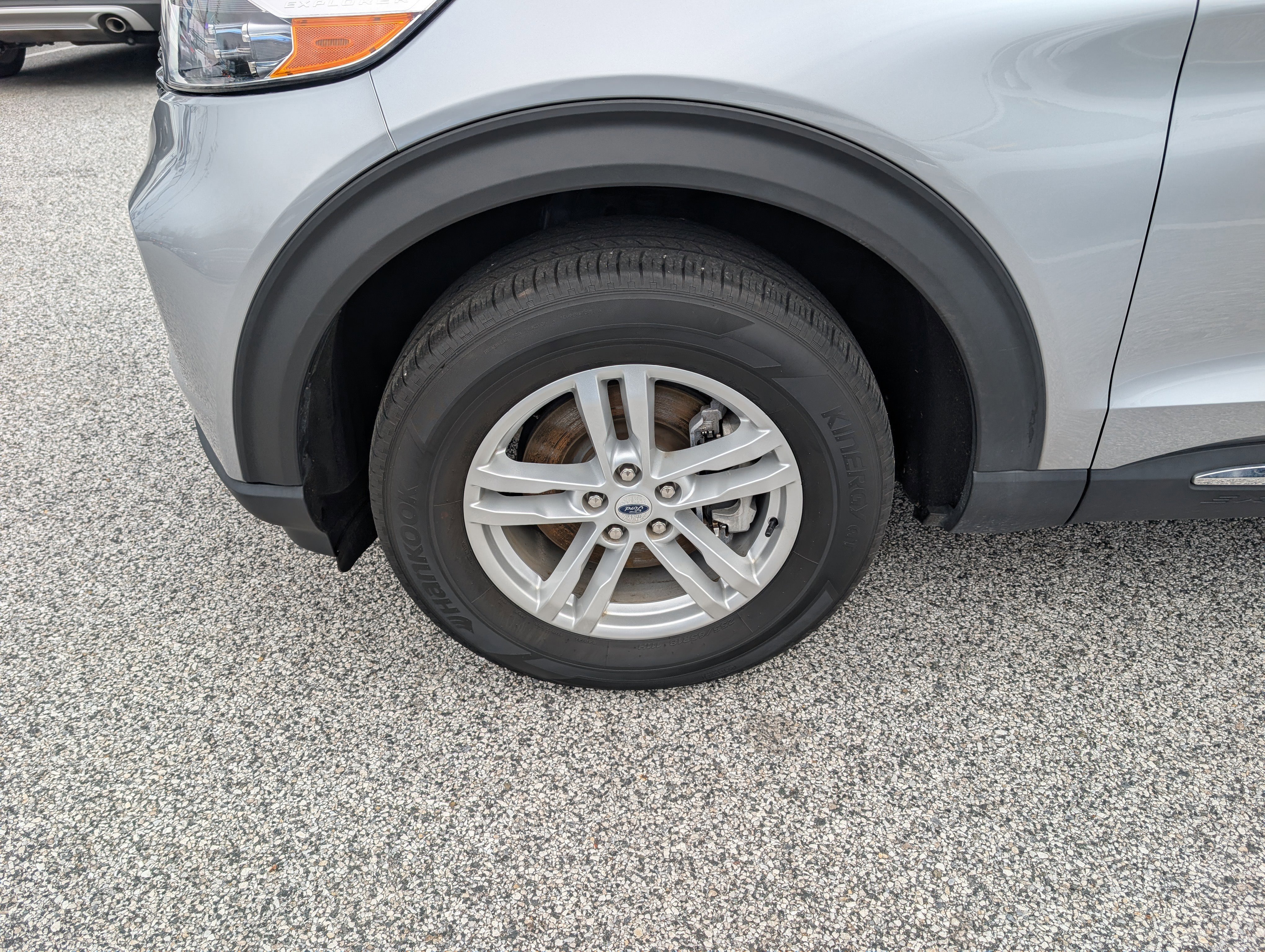 Certified 2022 Ford Explorer XLT w/ Equipment Group 202A image 11