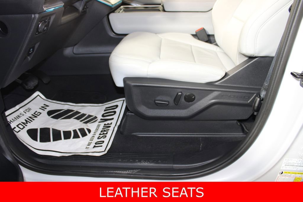 Certified 2025 Ford Expedition Platinum image 10
