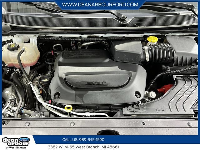 Used 2025 Chrysler Pacifica Limited FWD image 8