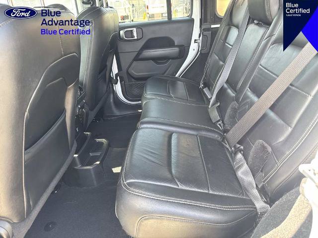 Used 2018 Jeep Wrangler Unlimited Sahara AWD/4WD image 24