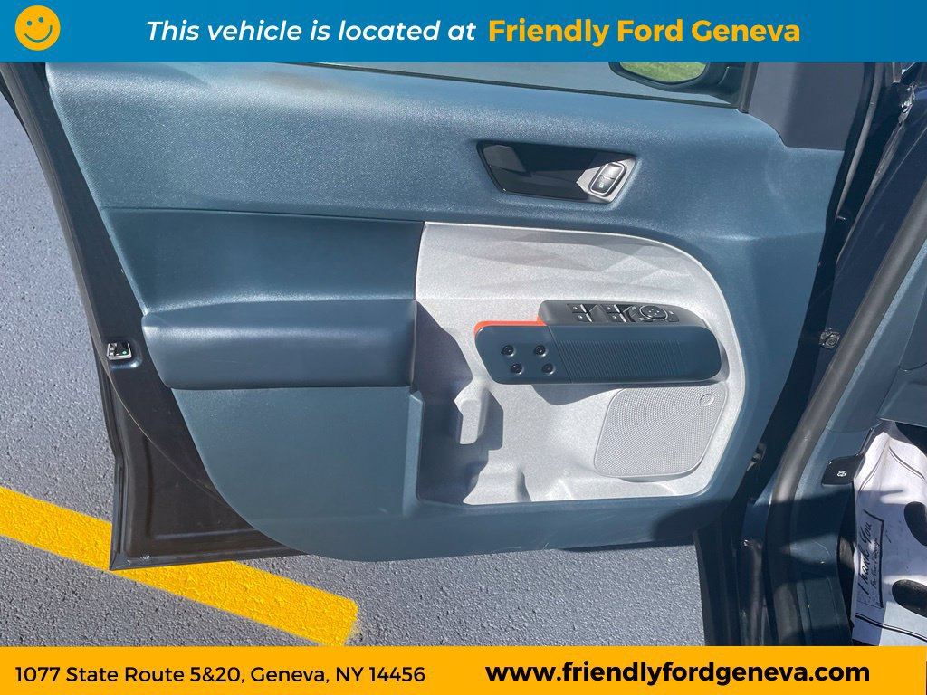Certified 2022 Ford Maverick XLT w/ Equipment Group 300A Standard AWD/4WD image 11