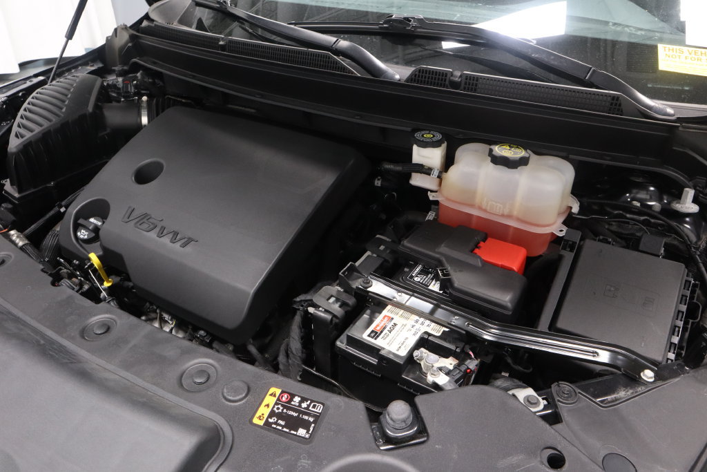 Used 2023 Buick Enclave Essence w/ LPO, Floor Liner Package FWD image 12