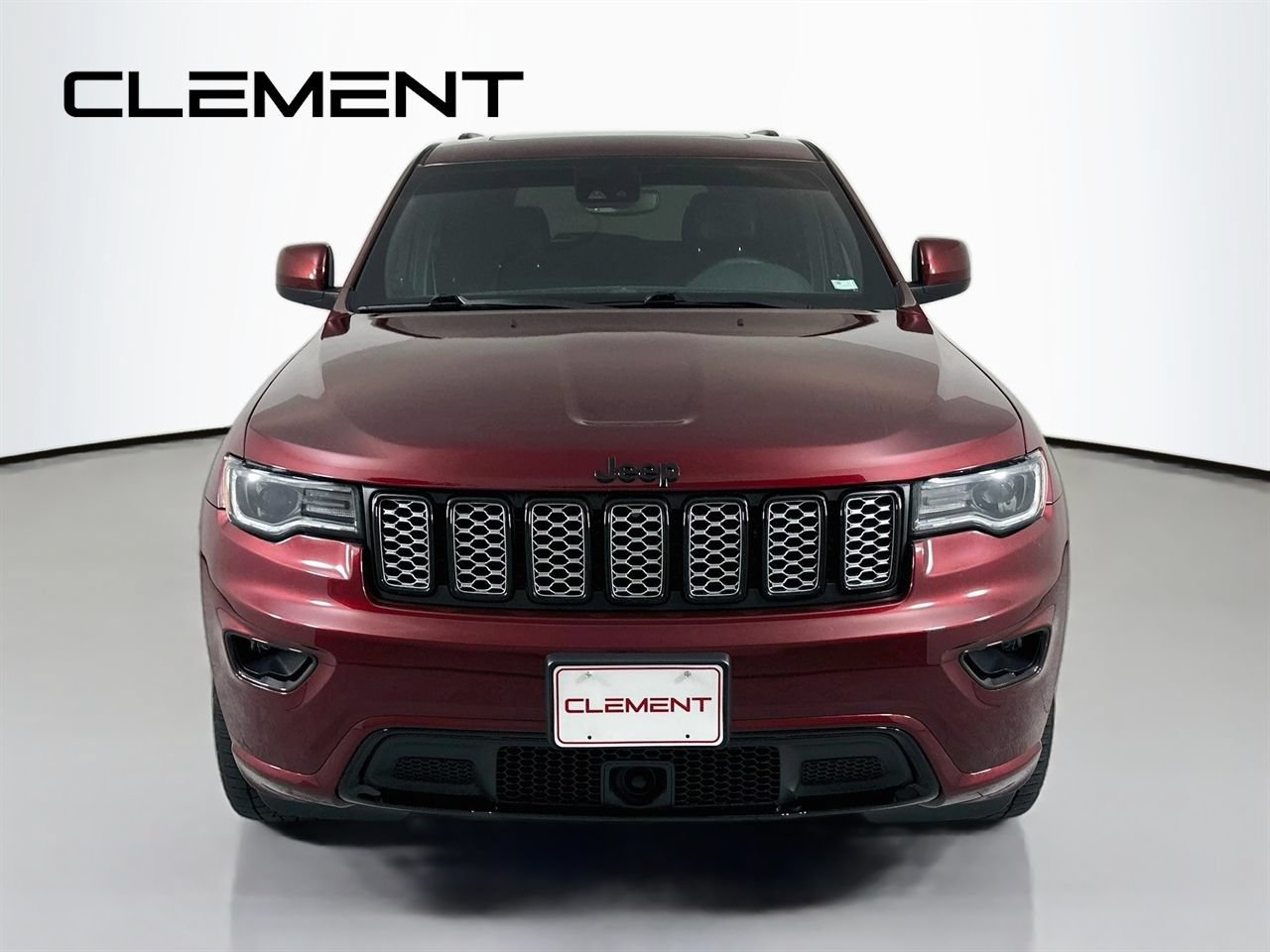 Used 2020 Jeep Grand Cherokee Altitude AWD/4WD image 3