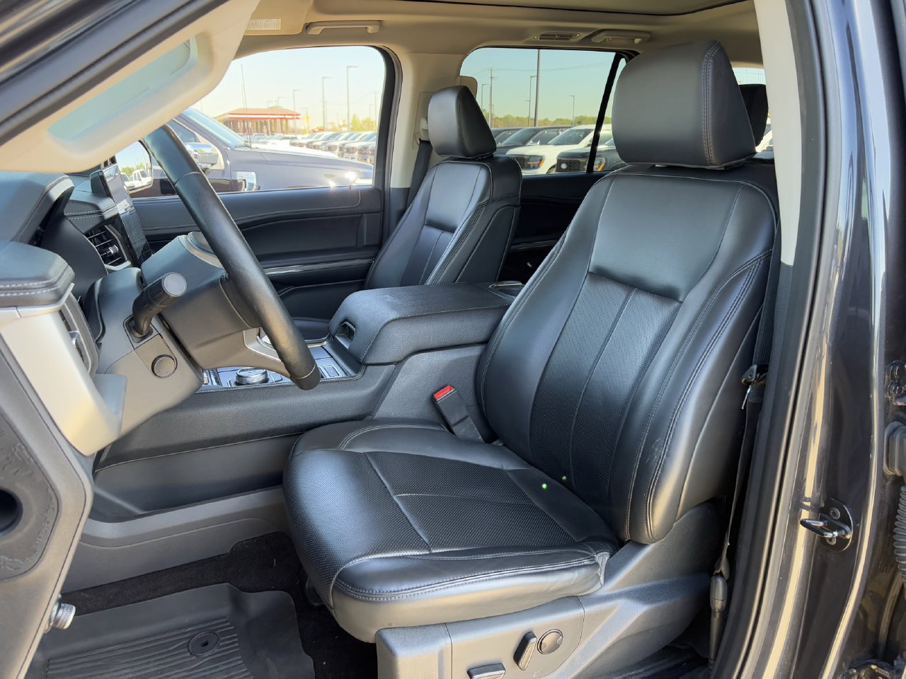 Certified 2022 Ford Expedition XLT RWD image 26