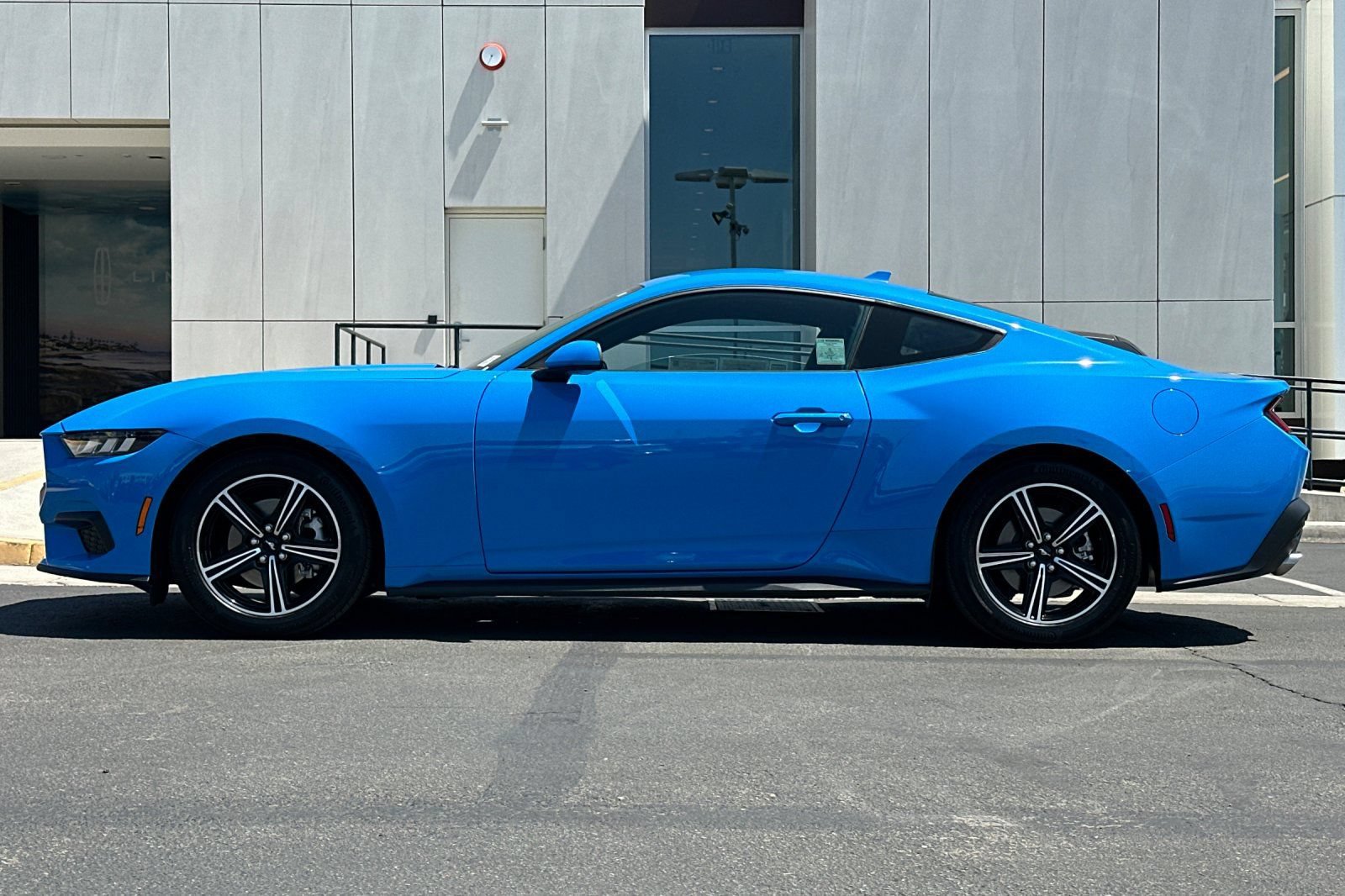 Certified 2025 Ford Mustang Coupe RWD image 6