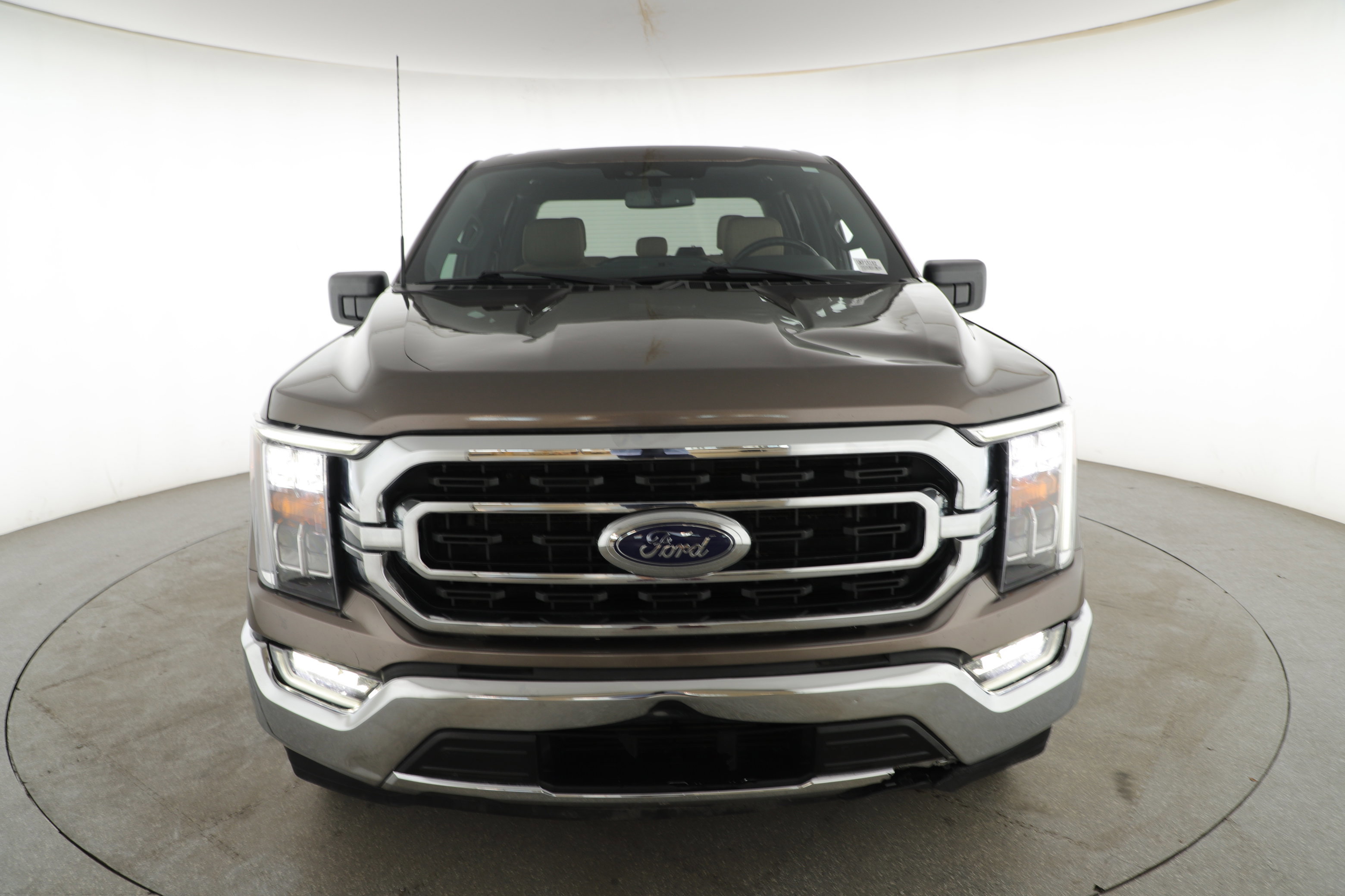 Certified 2022 Ford F150 XLT w/ Equipment Group 302A High image 4