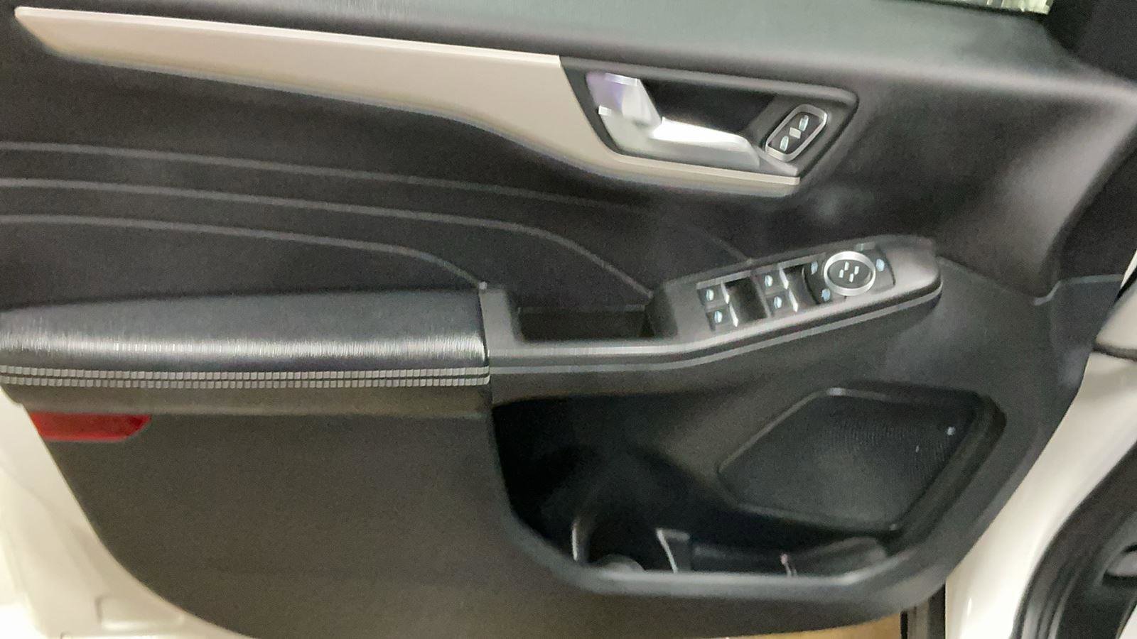 Certified 2021 Ford Escape SE w/ Cold Weather Package image 11