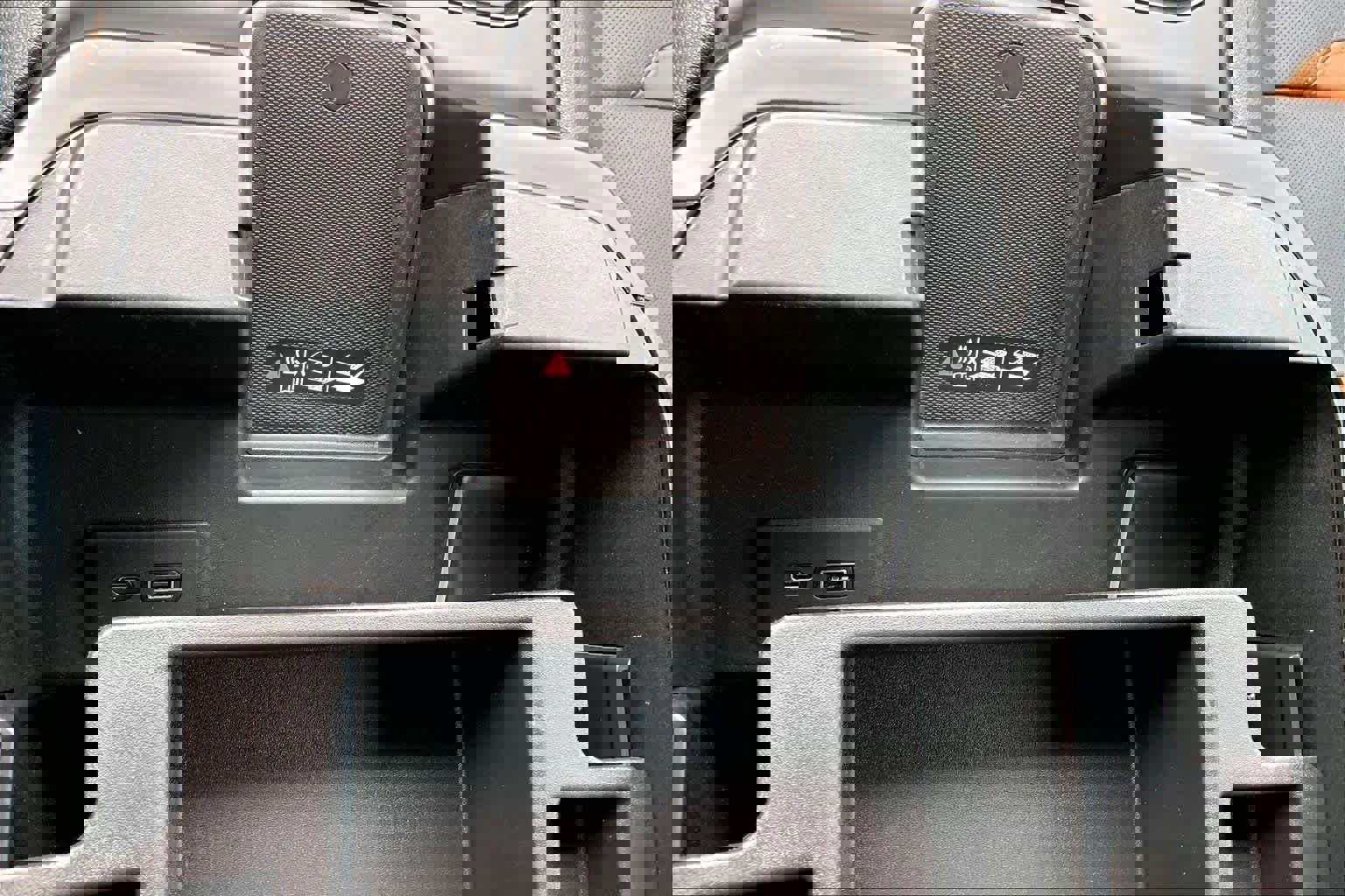 Used 2024 GMC Sierra 1500 AT4 w/ Technology Package image 35