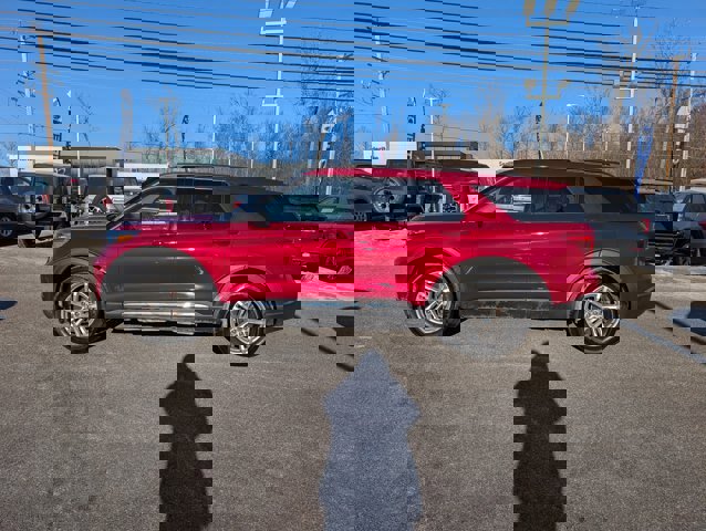 Certified 2022 Ford Explorer XLT w/ Equipment Group 202A image 2