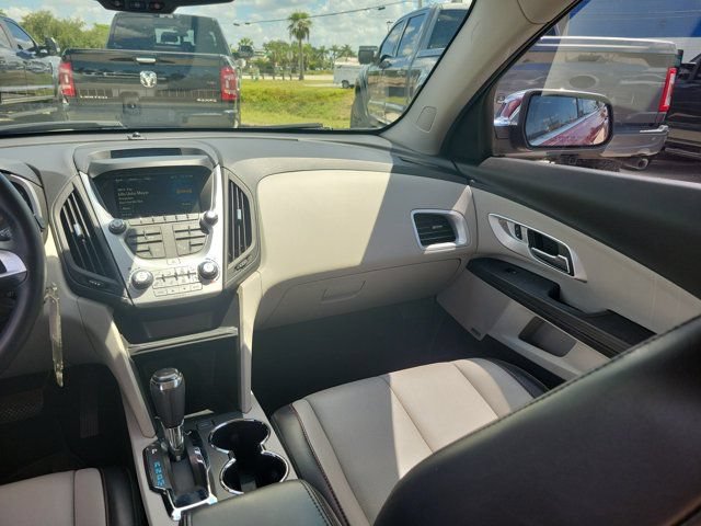 Used 2017 Chevrolet Equinox Premier w/ Enhanced Convenience Package FWD image 23