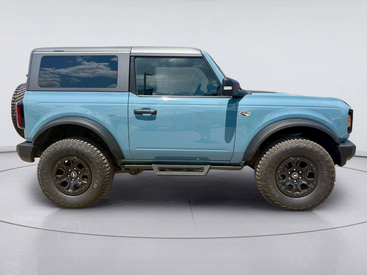Certified 2022 Ford Bronco Wildtrak AWD/4WD image 2