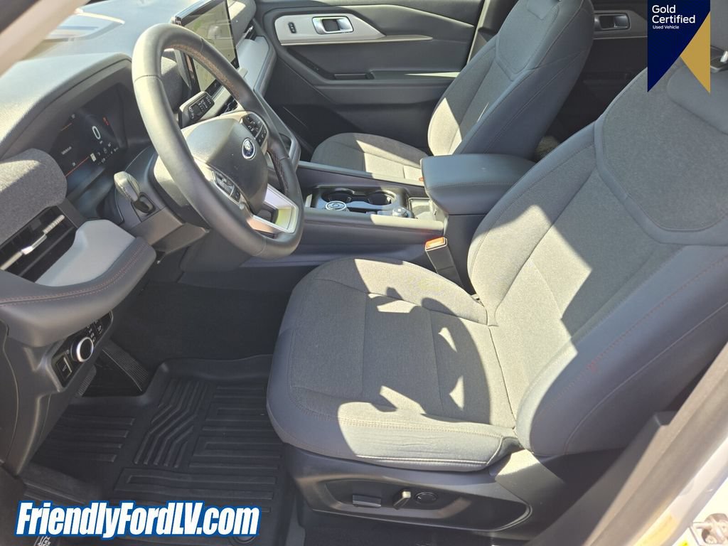 Certified 2025 Ford Explorer Active RWD image 10