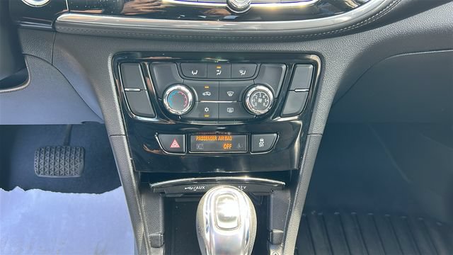 Used 2020 Buick Encore Preferred w/ Safety Package FWD image 21