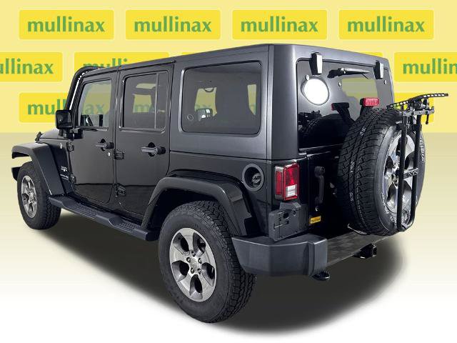 Used 2018 Jeep Wrangler Unlimited Sahara w/ Connectivity Group AWD/4WD image 11