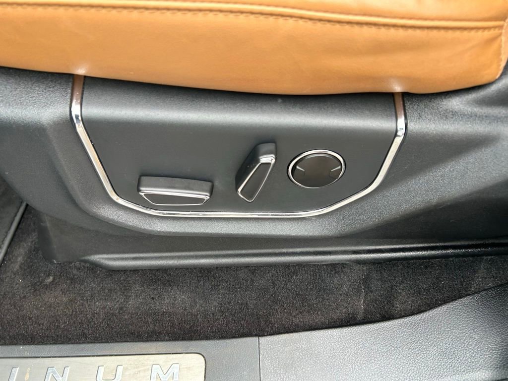 Certified 2022 Ford Expedition Max Platinum image 16