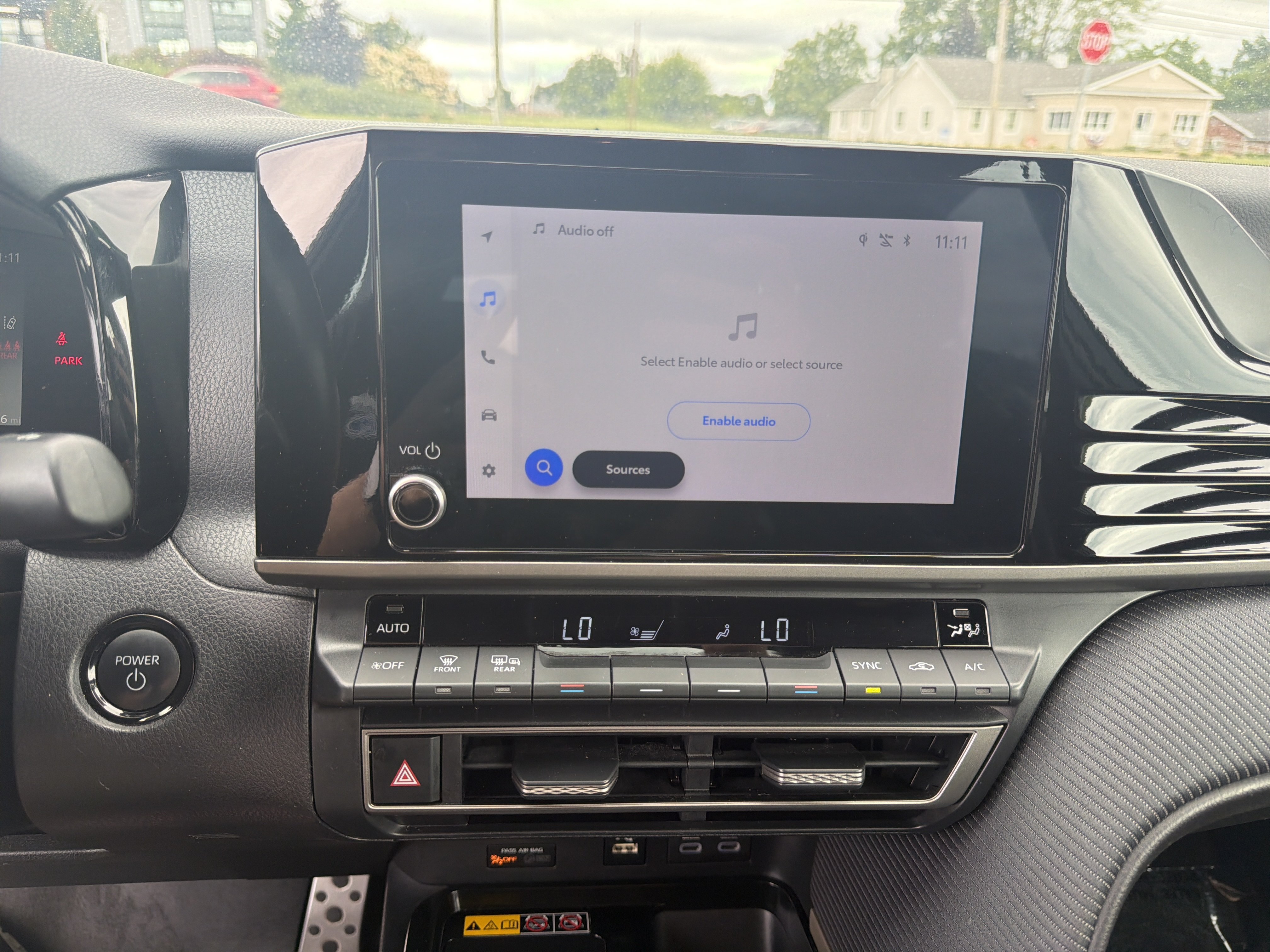 Used 2025 Toyota Camry SE FWD image 24