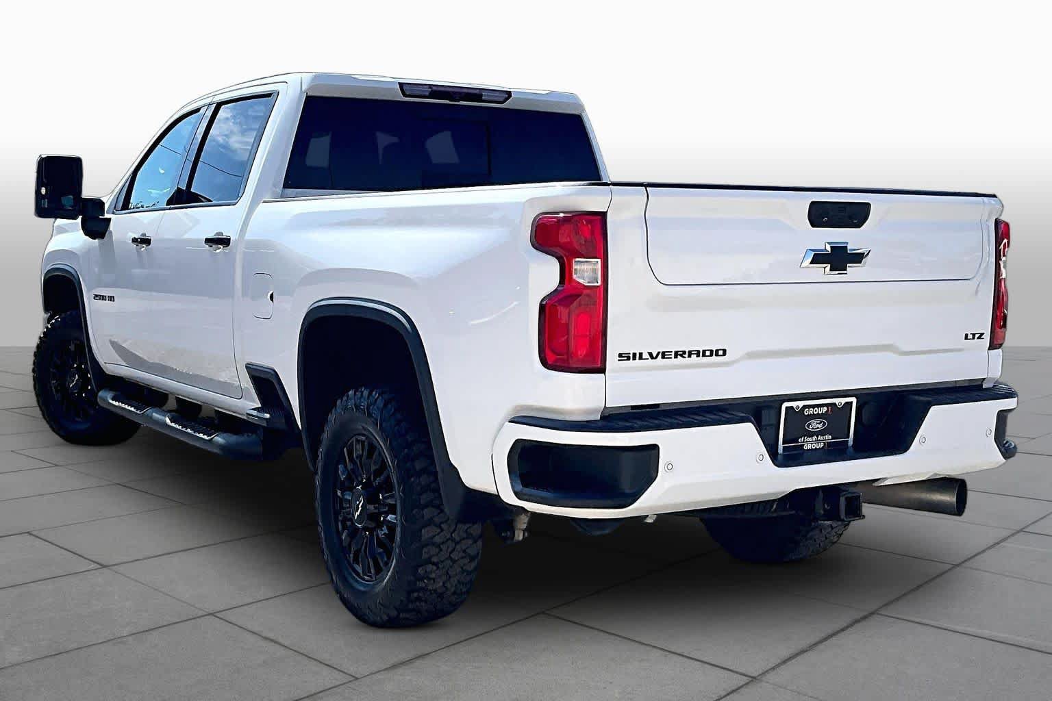 Used 2023 Chevrolet Silverado 2500 LTZ w/ LTZ Plus Package AWD/4WD image 6