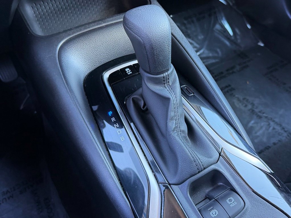 Used 2020 Toyota Corolla LE FWD image 25