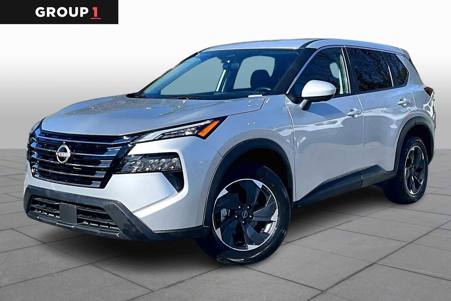 Used 2025 Nissan Rogue SV image 1