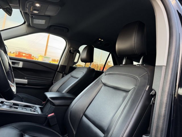 Certified 2022 Ford Explorer XLT w/ Equipment Group 202A image 14